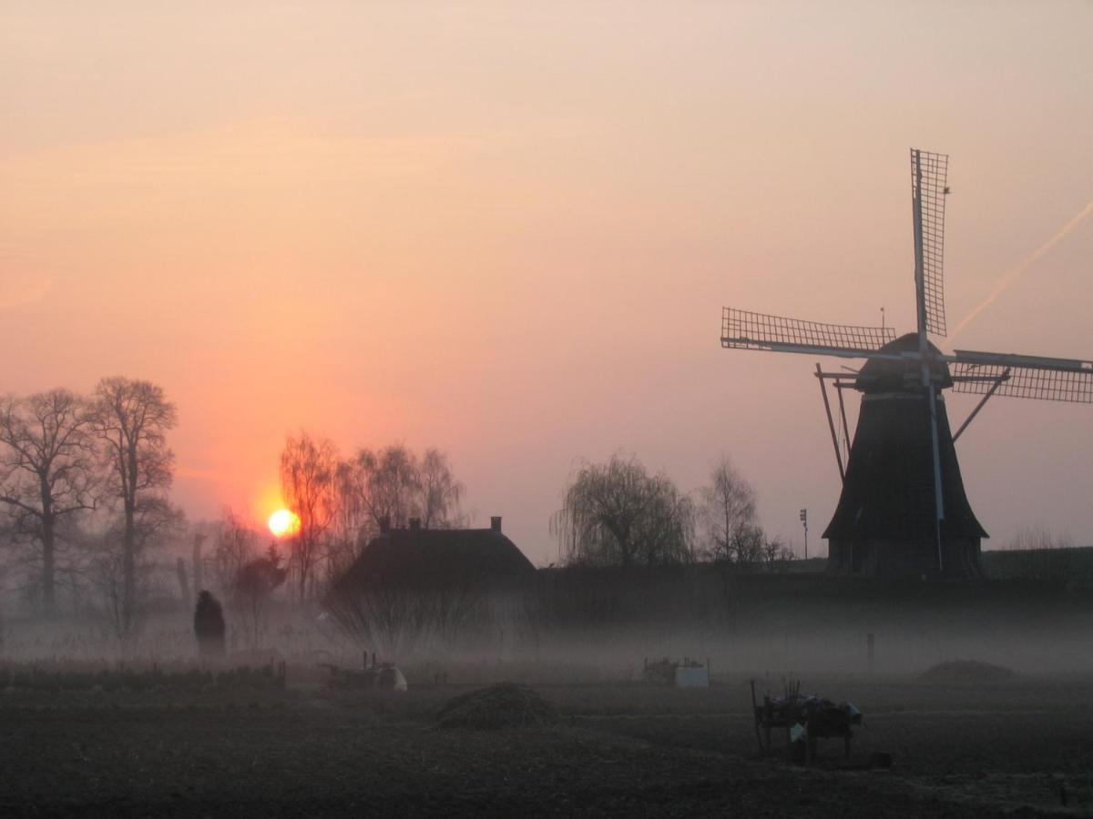 Waerdenhoeve Waardenburg Extérieur photo